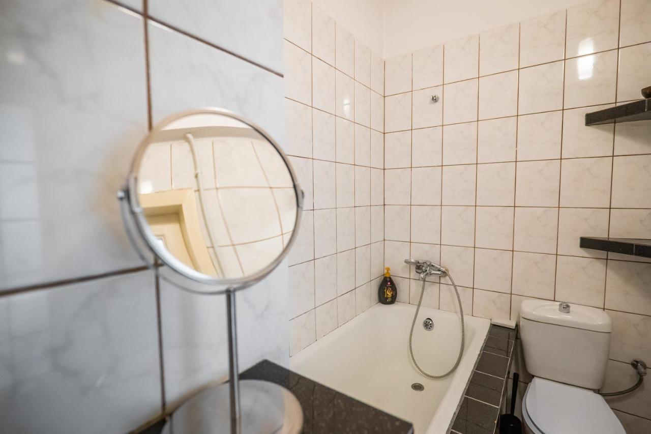 Bucharest Cozy Studio Eksteriør billede
